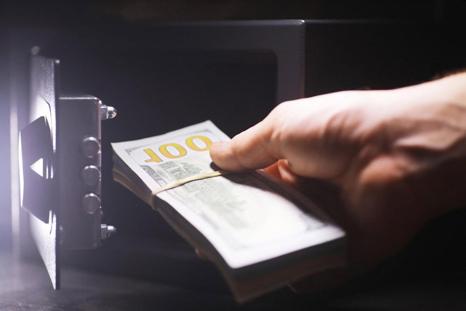 Luxury Home Safes: What Separates a High-End Safe from a Standard Model